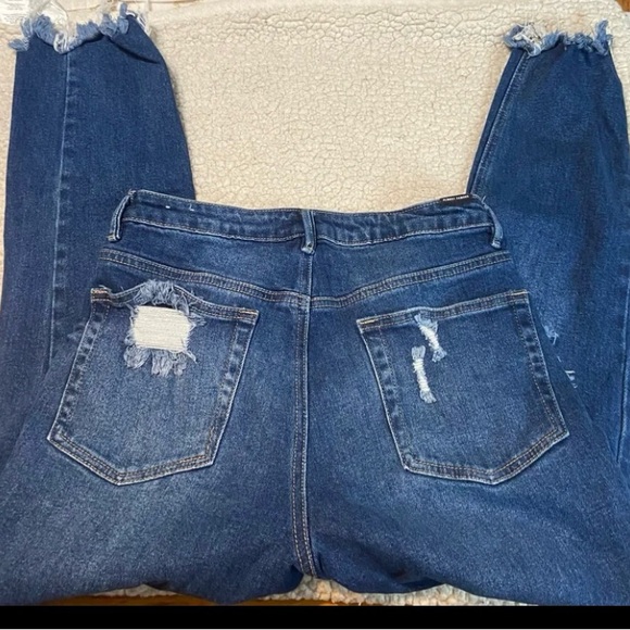 ⭐️4/$20 Almost Famous Distressed Dark Blue Boyfriend Jeans - Picture 2 of 3